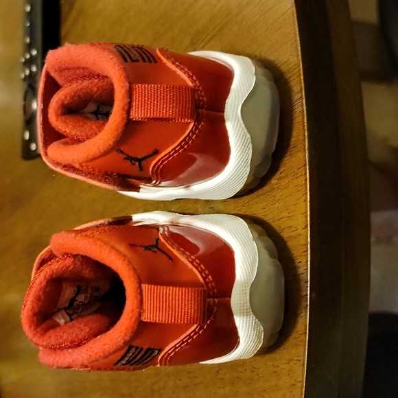 Jordan retro 11 toddler 5c - Picture 5 of 5